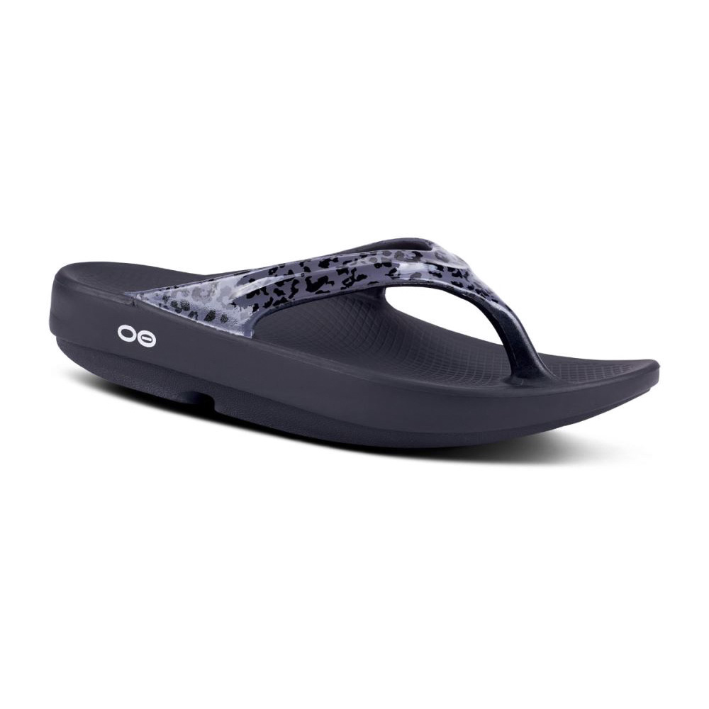 OOFOS OOlala Limited Sandal Szürke Leopárd | BP1DEMS