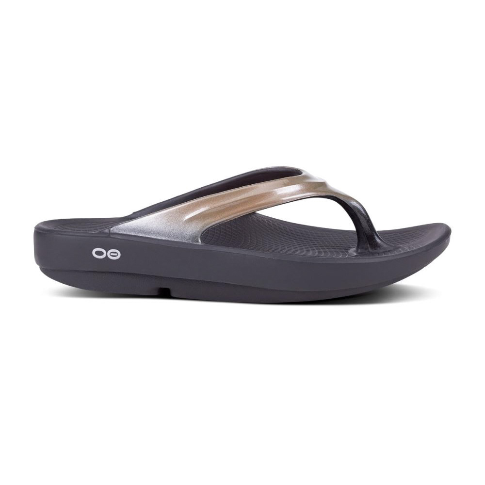 OOFOS OOlala Luxe Sandal Fekete | J3S9MU1